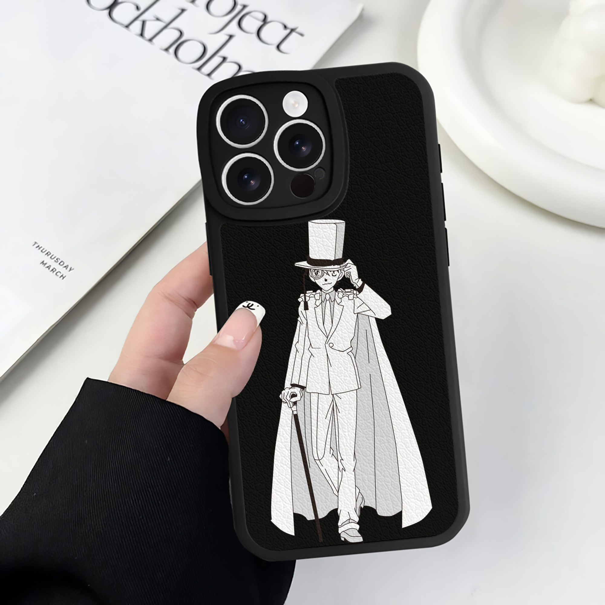 （画像用） 名探偵コナン くろば かいと Detective Conan Kuroba Kaito 【iPhone 16シリーズ対応】シリコンスマホケース（レザー調） 材質：シリコン